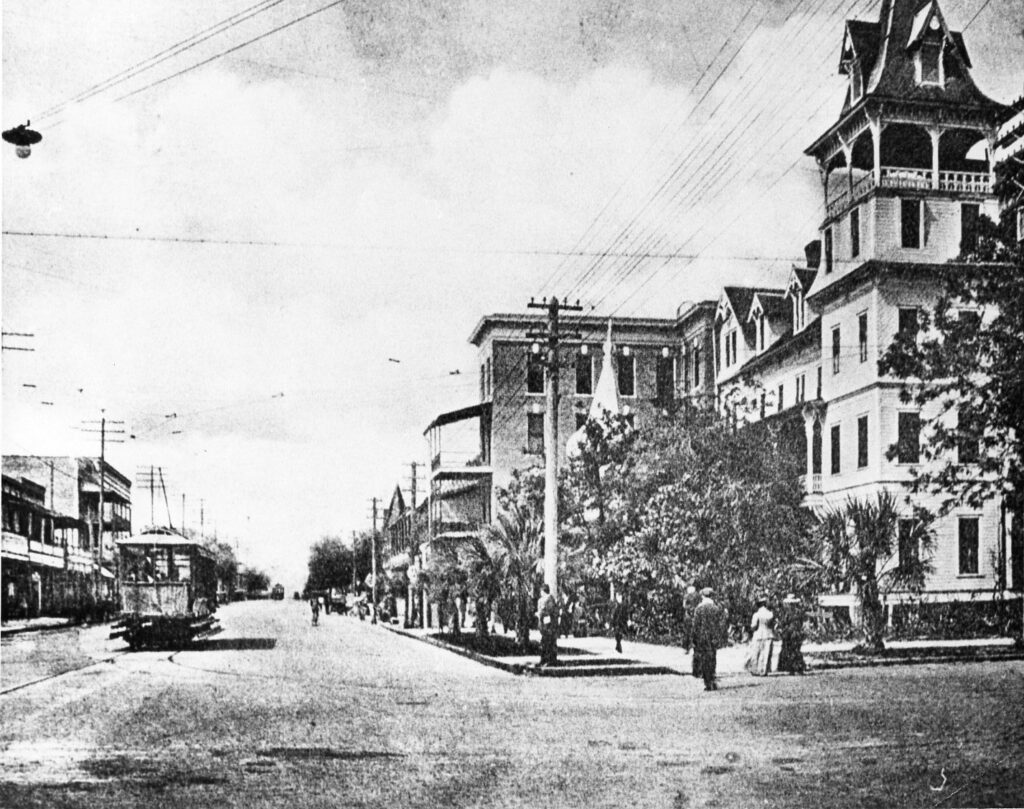 Historic Downtown St. Pete Trolley Tour