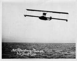 Benoist No. 53 flying toward the camera close to water, c. 1914.